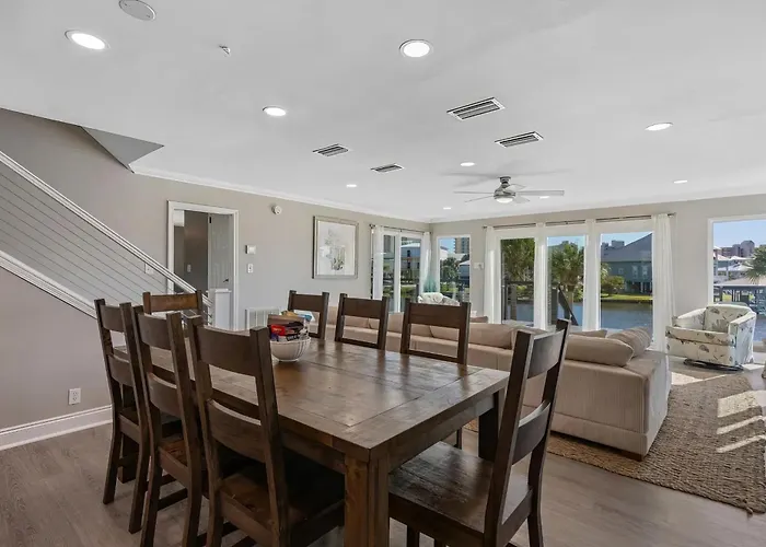 Holiday home Coast - Canal View, Hot Tub & Boat Dock