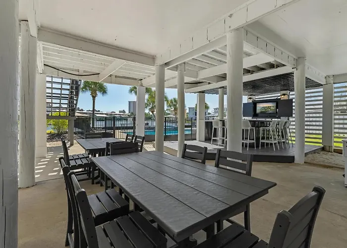 Coast - Canal View, Hot Tub & Boat Dock * Gulf Shores