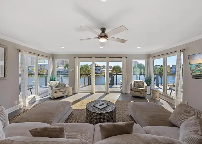 Holiday home Coast - Canal View, Hot Tub & Boat Dock *