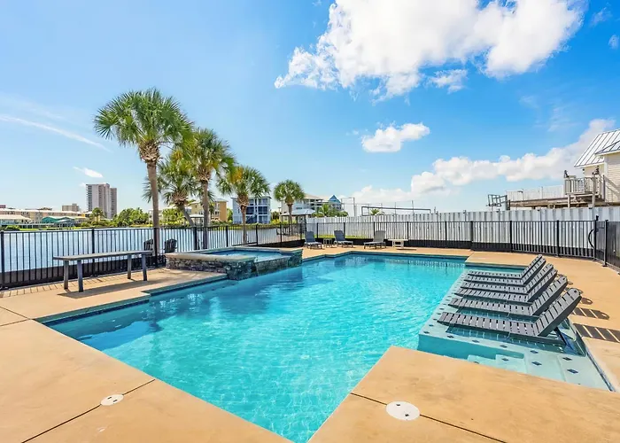 Coast - Canal View, Hot Tub & Boat Dock Holiday home Gulf Shores