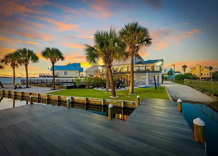 Holiday home Coast - Canal View, Hot Tub & Boat Dock Gulf Shores