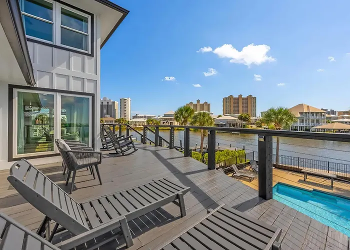Holiday home Coast - Canal View, Hot Tub & Boat Dock