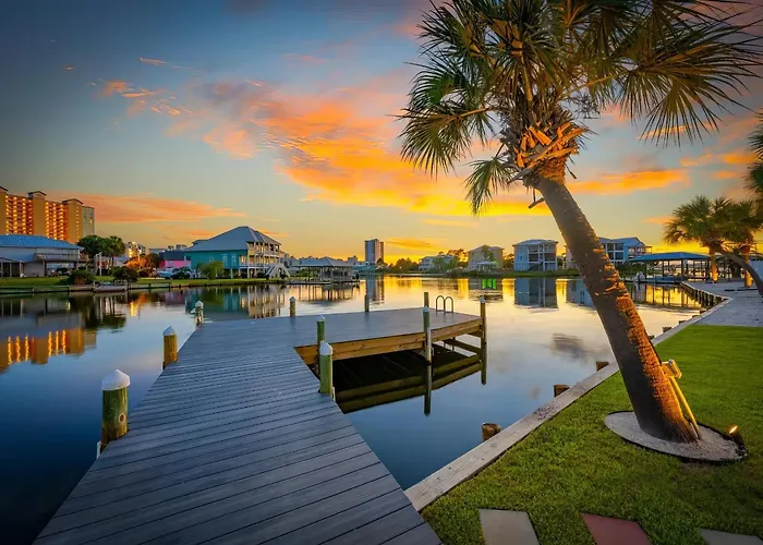 Coast - Canal View, Hot Tub & Boat Dock * Gulf Shores
